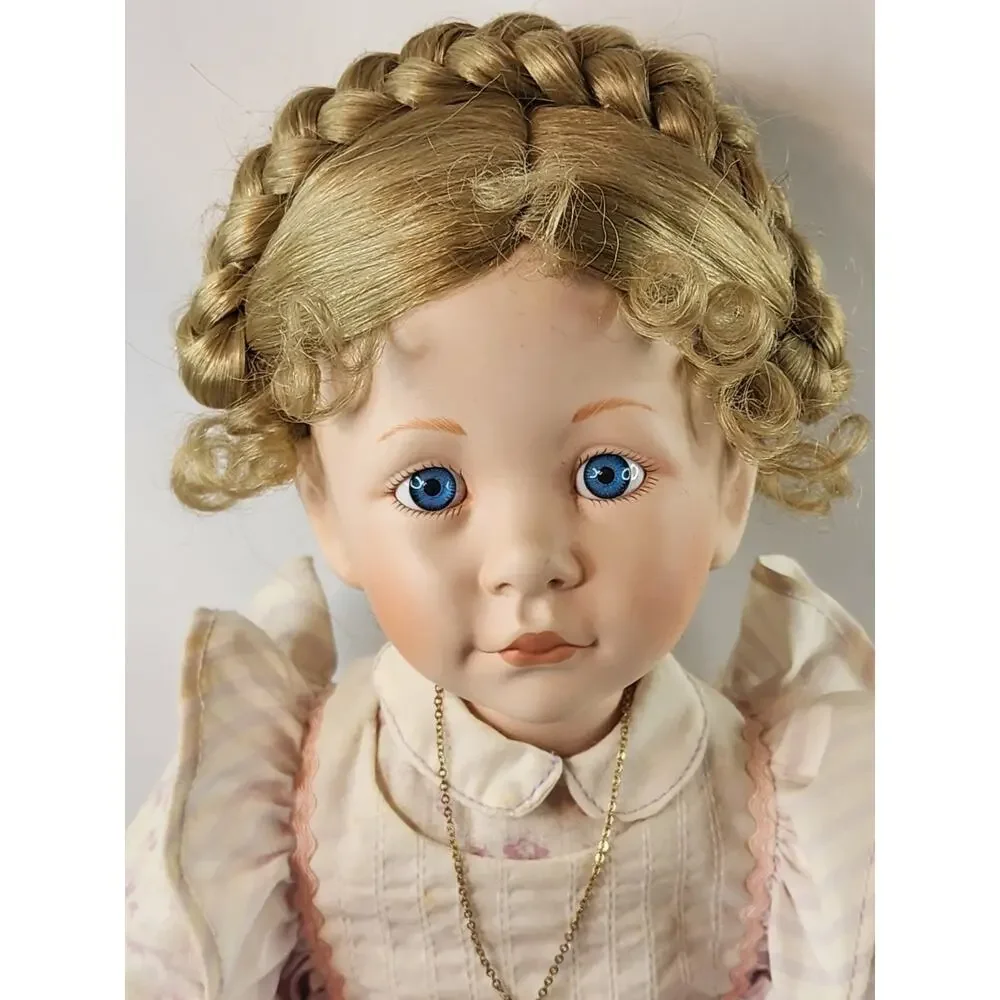 Jennifer Doll by Nancy Leslie The Danbury Mint 1994 Pre-owned